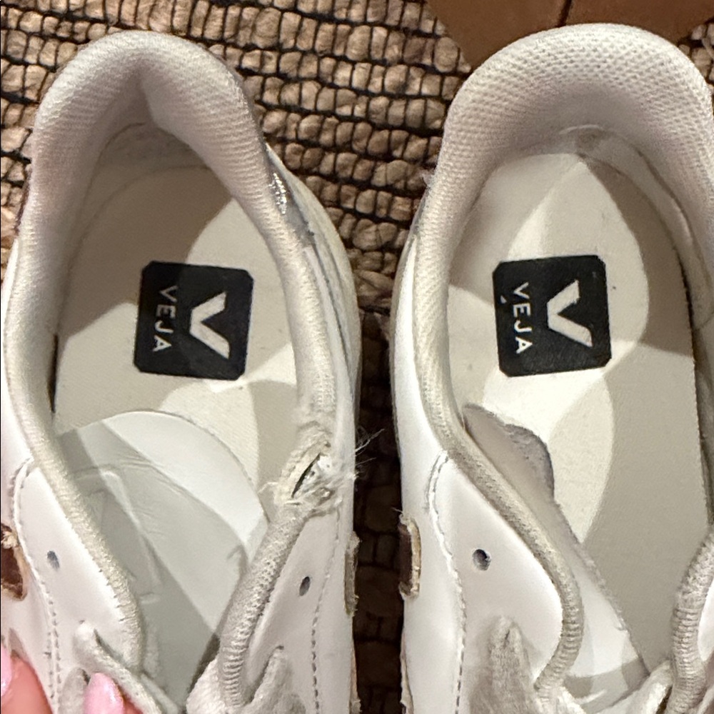 Veja Women’s White Leather Sneakers with gold 'V' Accent - Picture 3 of 4
